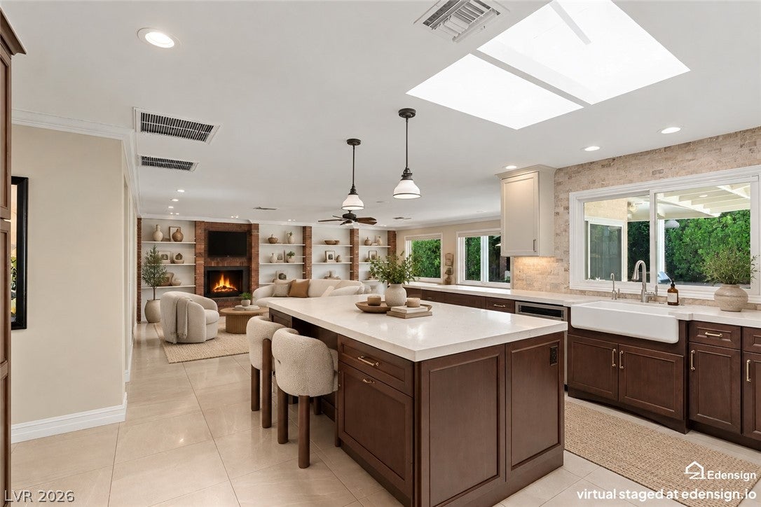Properties 4 204 Rosemary Lane