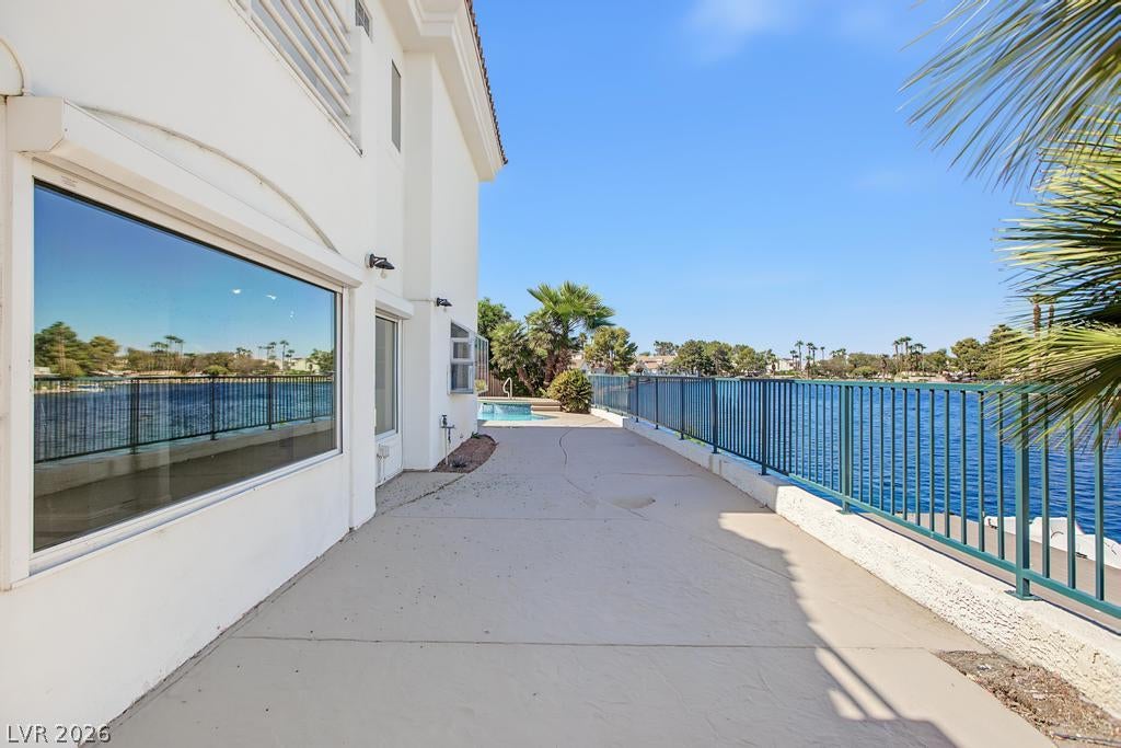 2960 Sun Lake Drive