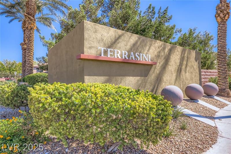 6630 FLAMINIAN LN Lane 204