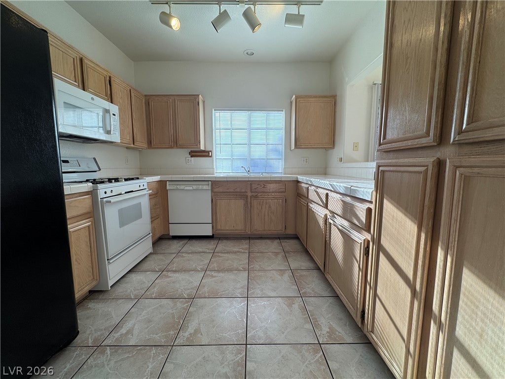 1851 HILLPOINTE Road 2421