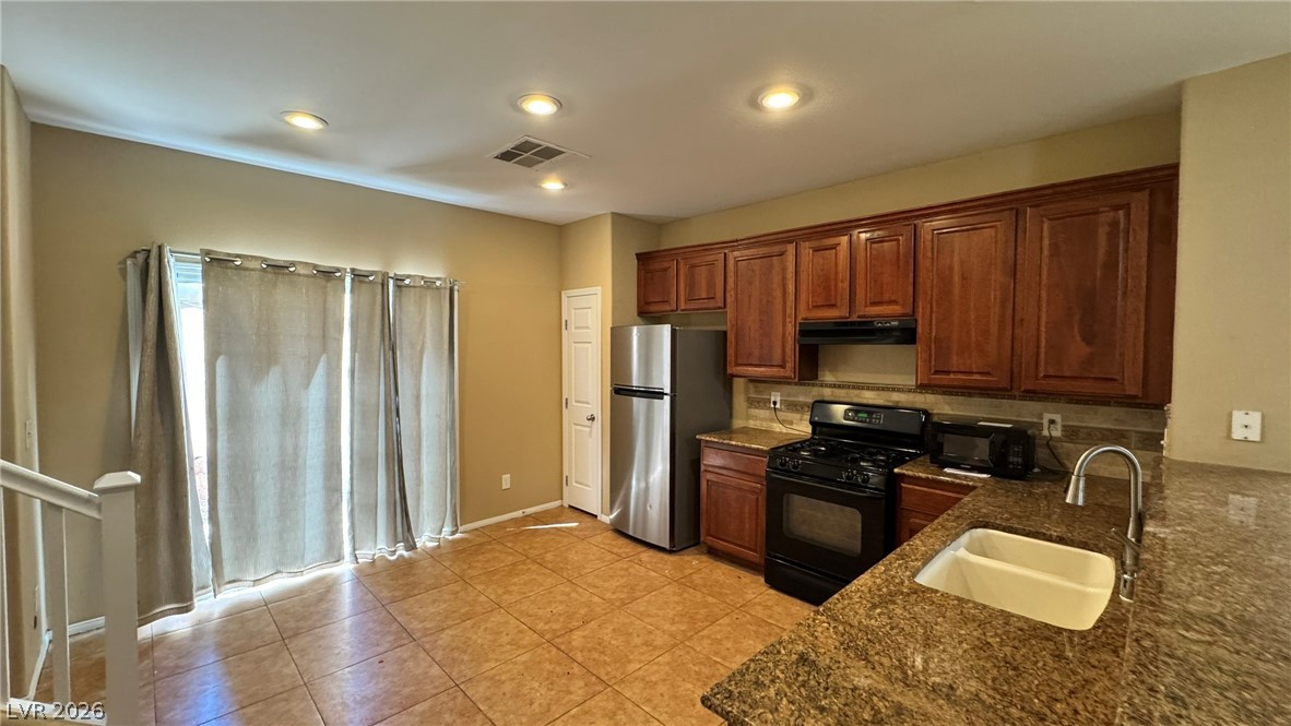 917 Blushing Rose Place