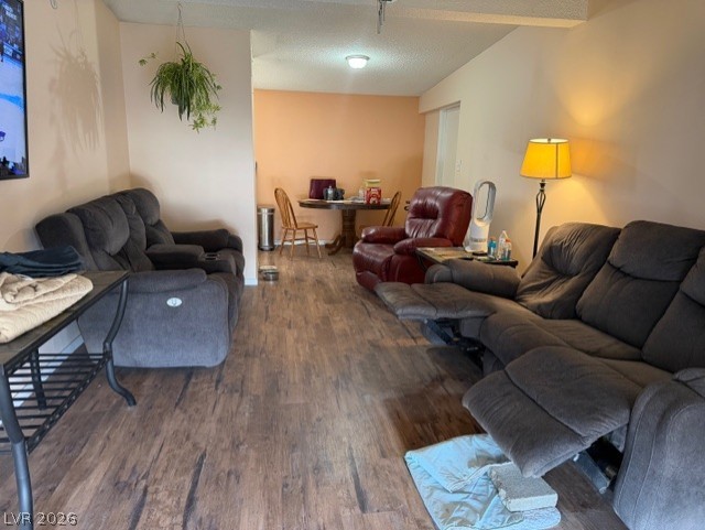 5118 E Harmon Avenue