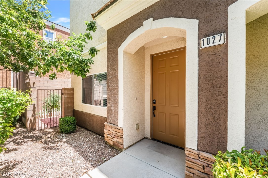 9303 Gilcrease Avenue 1027
