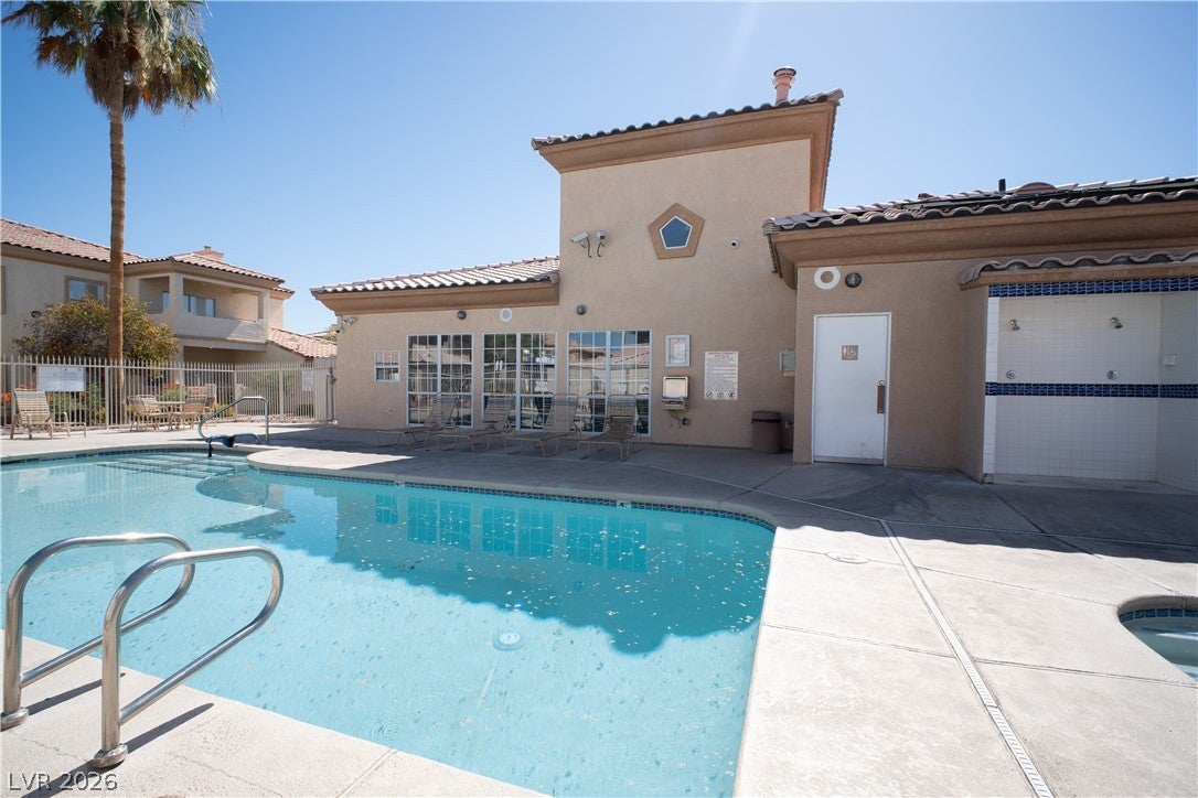 6901 Cobre Azul Avenue 202