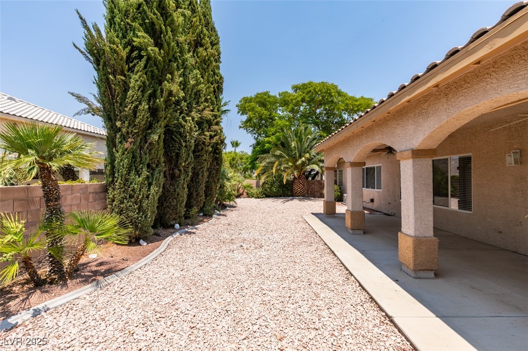 Henderson, Nevada 89074, United States, 4 Bedrooms Bedrooms, ,4 BathroomsBathrooms,Residential,Active,212372