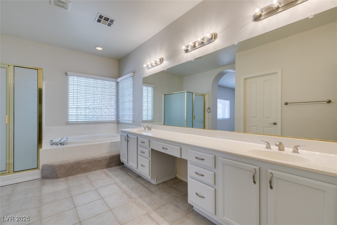 Henderson, Nevada 89074, United States, 4 Bedrooms Bedrooms, ,4 BathroomsBathrooms,Residential,Active,212372