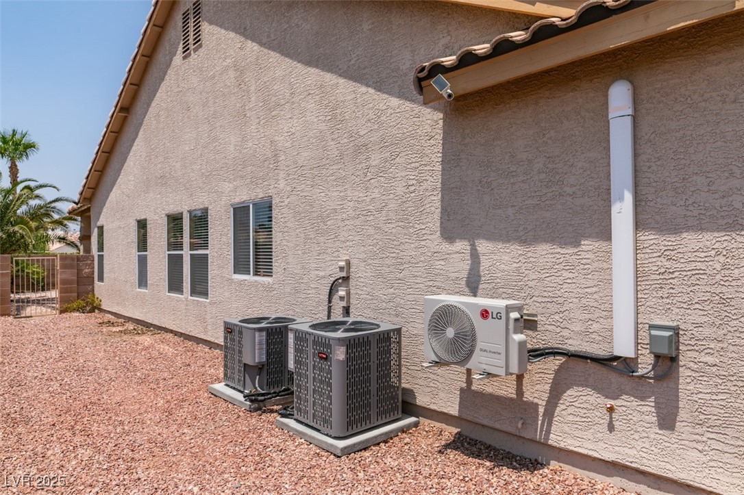 Henderson, Nevada 89074, United States, 4 Bedrooms Bedrooms, ,4 BathroomsBathrooms,Residential,Active,212372