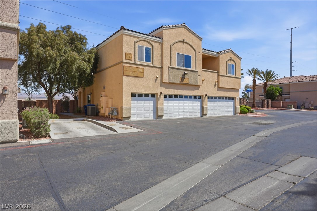 3936 Smokey Fog Avenue 201