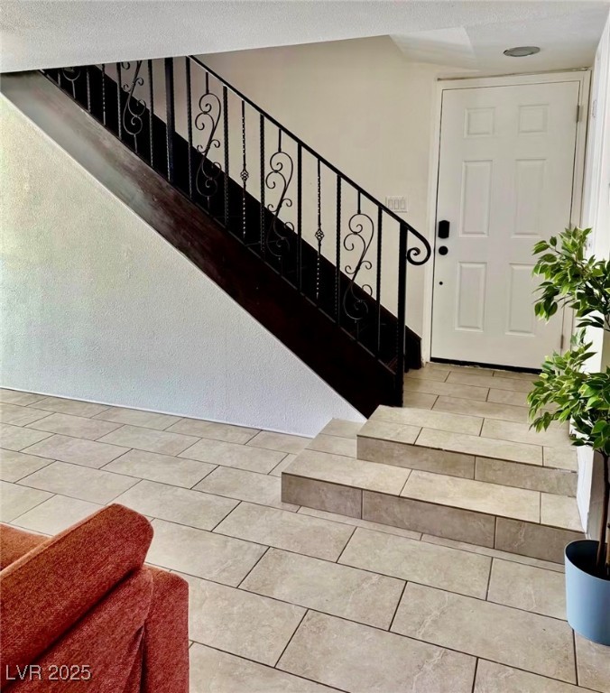 544 Oakbrook Lane