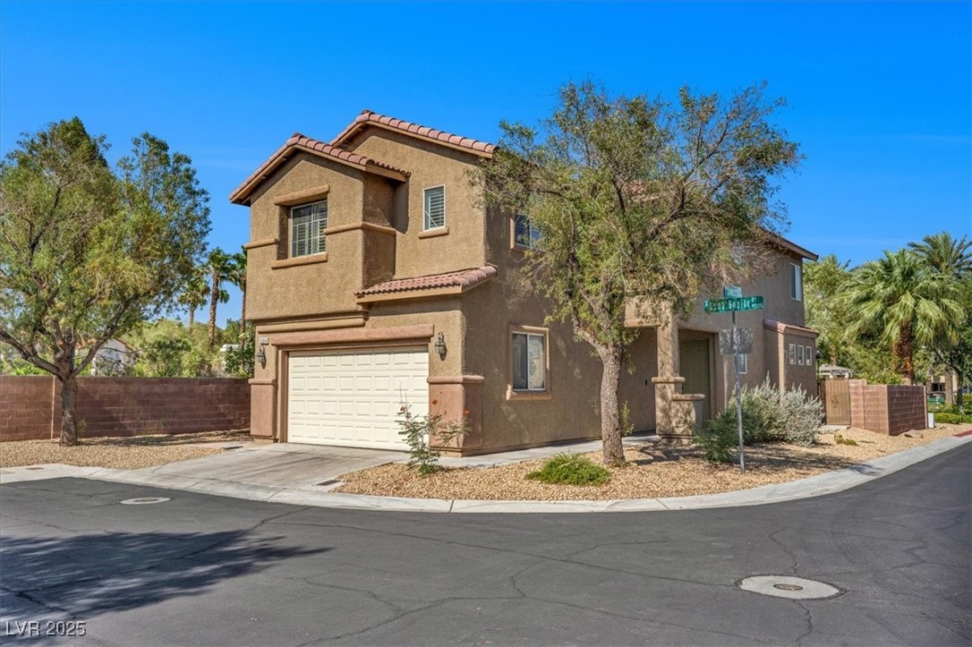 5304 Luna Bonita Street
