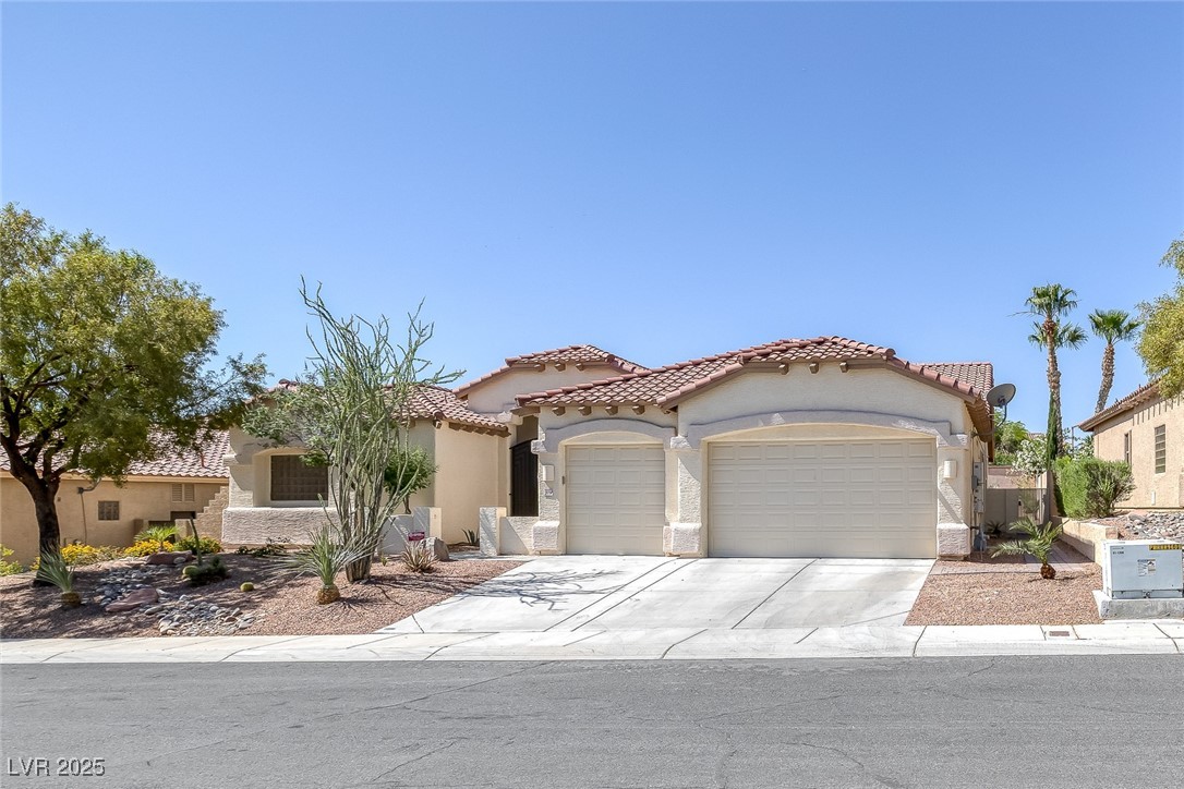 10113 Plomosa Place, Las Vegas, Nevada image 2