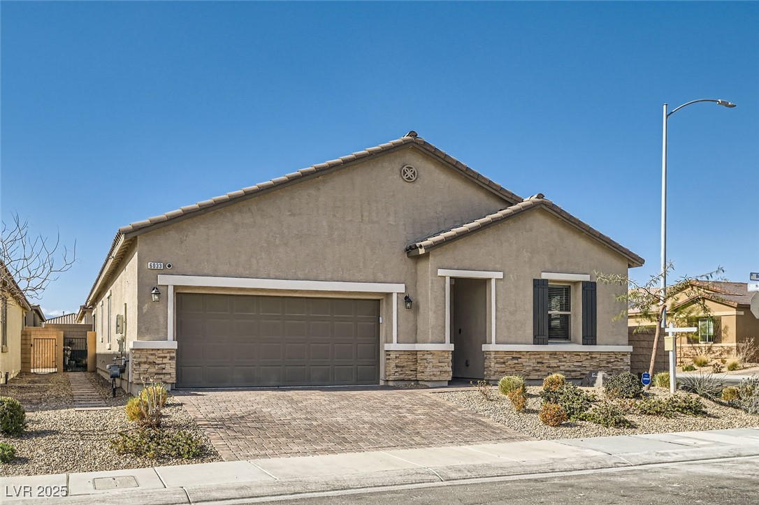 6033 Bugsy Street, North Las Vegas, Nevada image 3