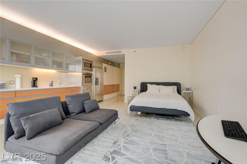 3722 Las Vegas Boulevard 1010