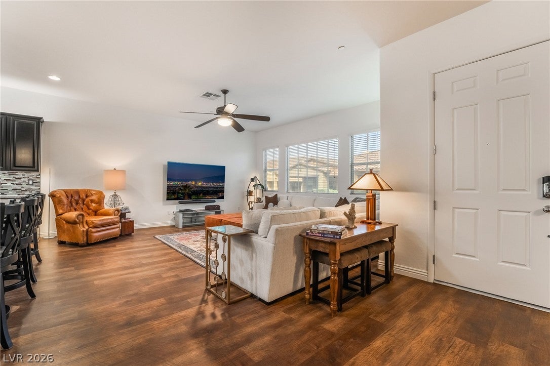 715 Orange Plume Walk