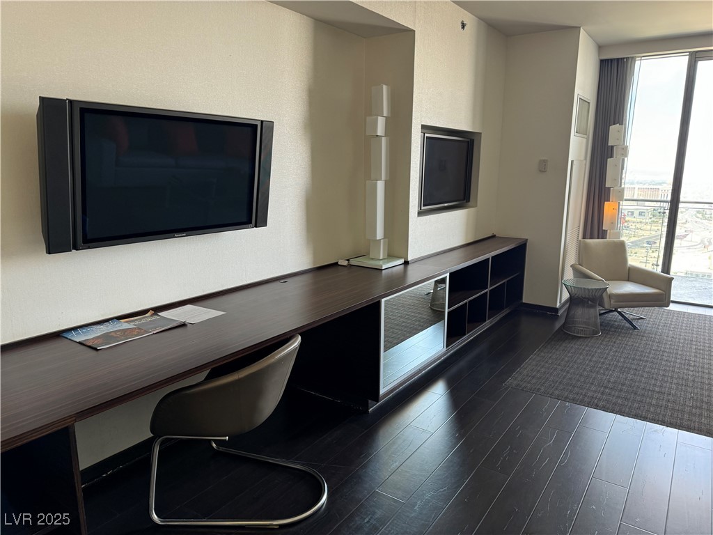 4381 W Flamingo Road 3708