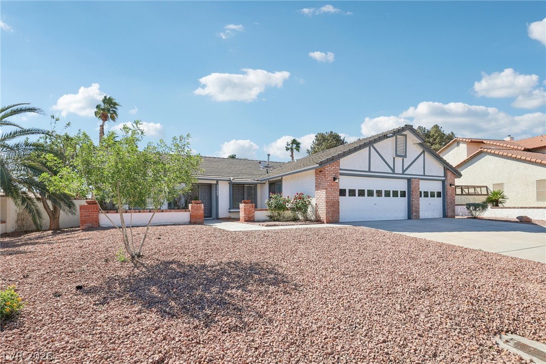 3305 Palmdesert Way