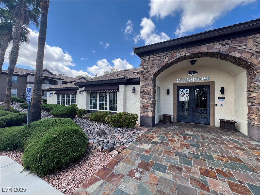 231 W Horizon Ridge Parkway 317