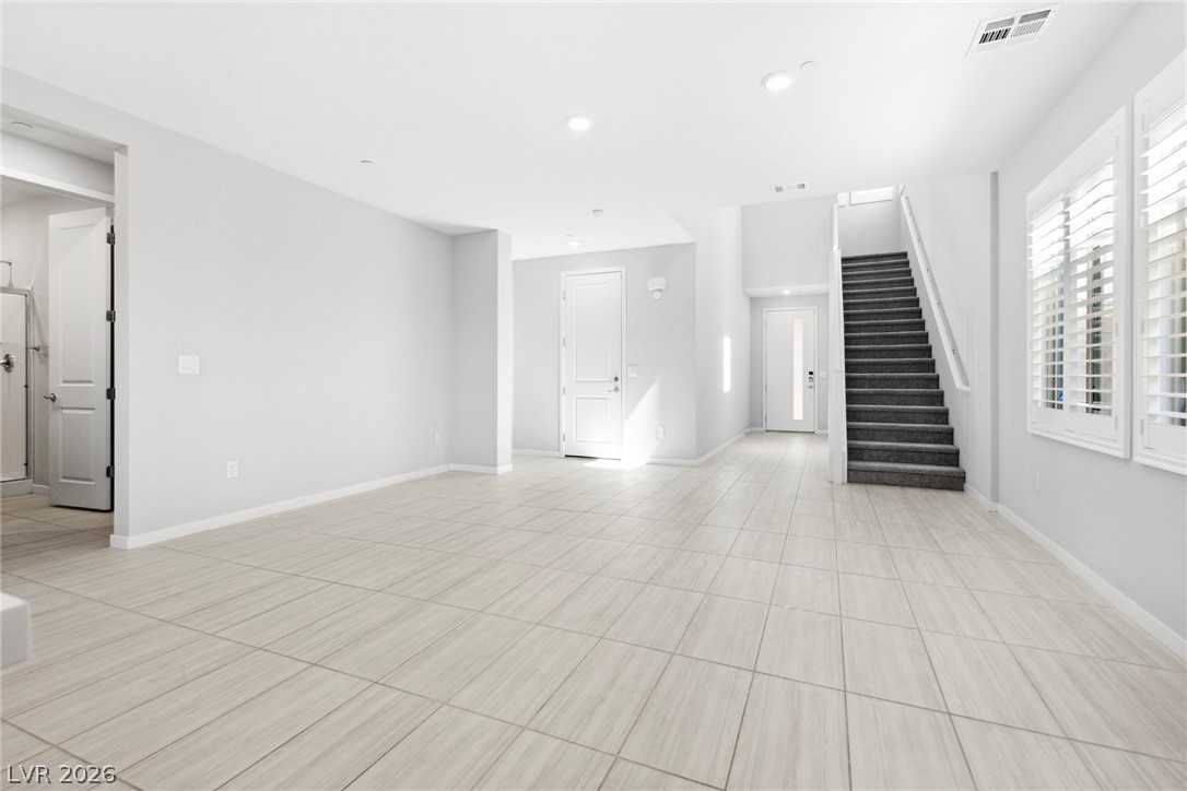 12089 Arrebol Avenue