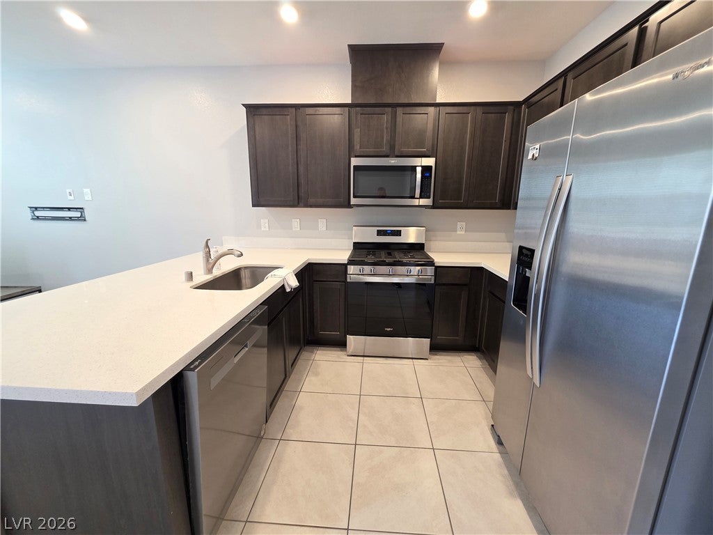 Properties 1 675 Vetiver Lane