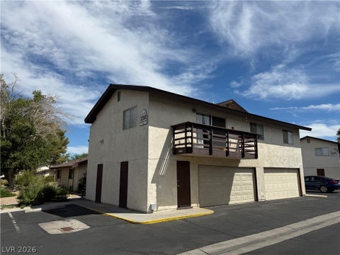 Townhouse For Rent - 2350 Cardiff Lane #D<br/> Clark County, Las Vegas, NV 89108