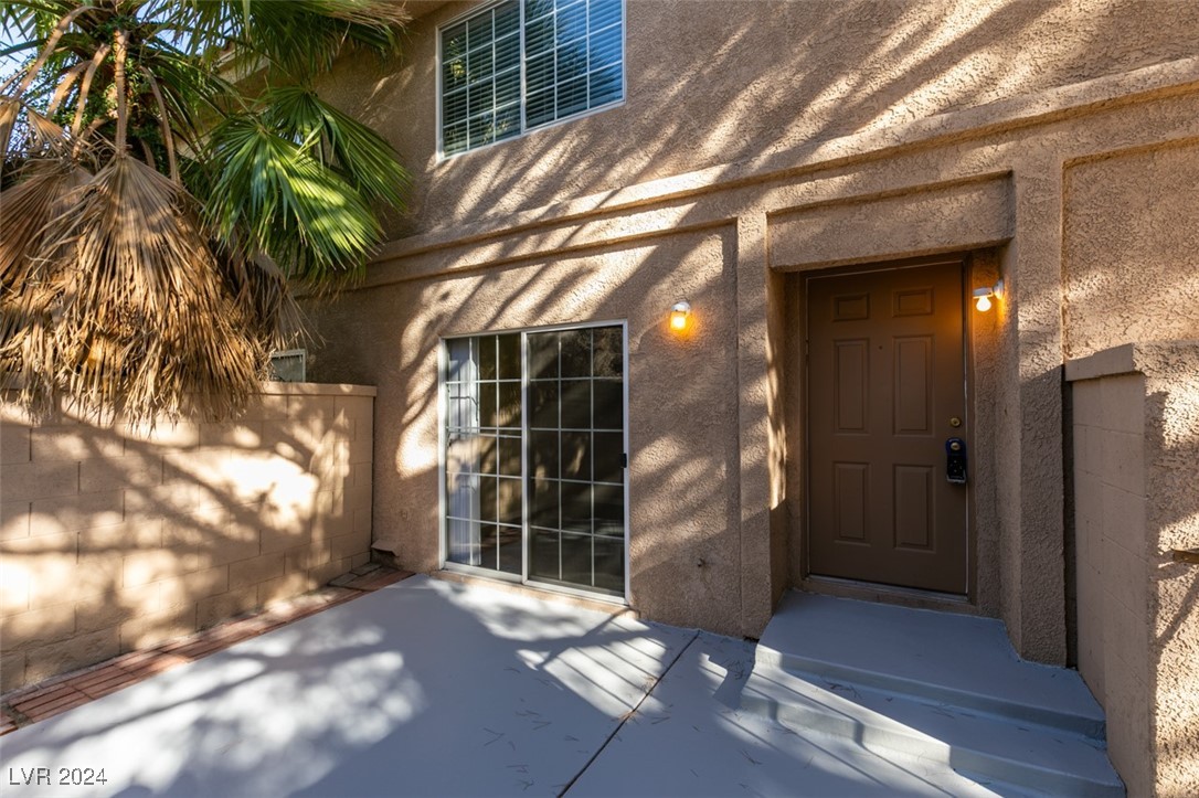 2826 Shannon Cove Drive, Henderson, Nevada image 16