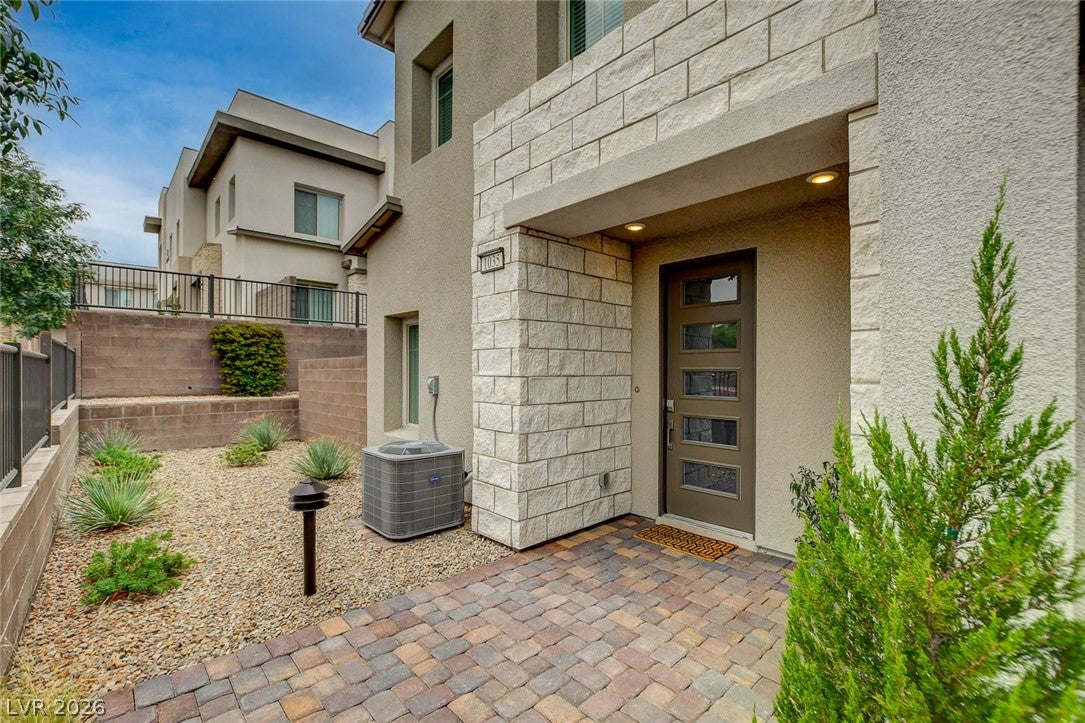 600 N Carriage Hill Drive 1035