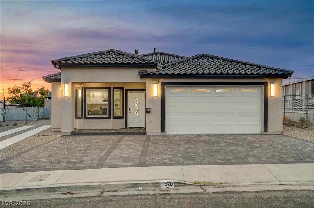 Photo of 6132 Glacier Avenue, Las Vegas, NV 89156 (MLS # 2792934)