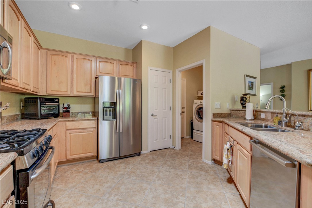 2176 Shadow Canyon Drive