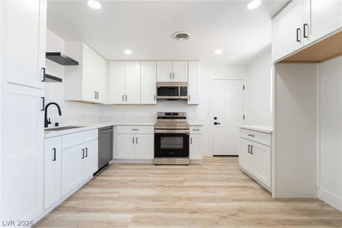 Tiny photo for 39 Lowery Street, Henderson, NV 89015 (MLS # 2795635)