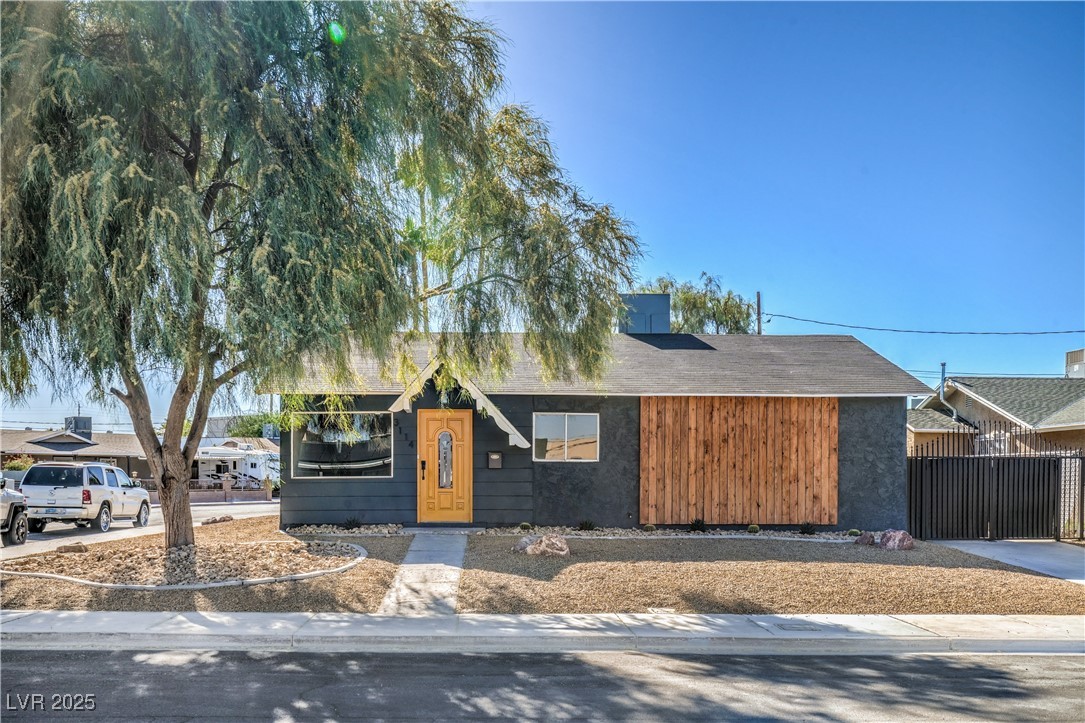 3114 Scarlet Oak Avenue