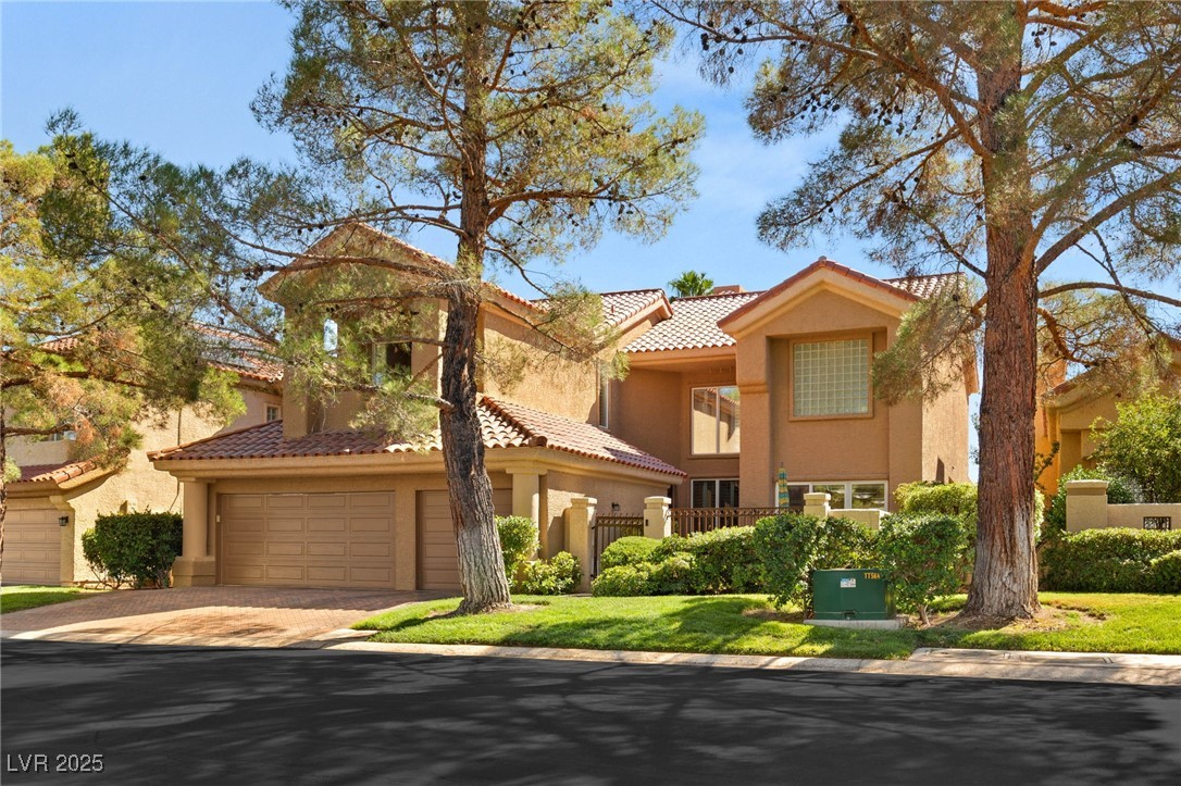 7869 Bermuda Dunes Avenue