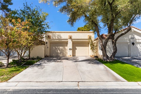 Photo of 3043 Bel Air Drive, Las Vegas, NV 89109 (MLS # 2817899)