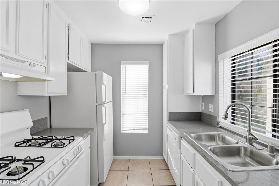 4836 Nara Vista Way 204