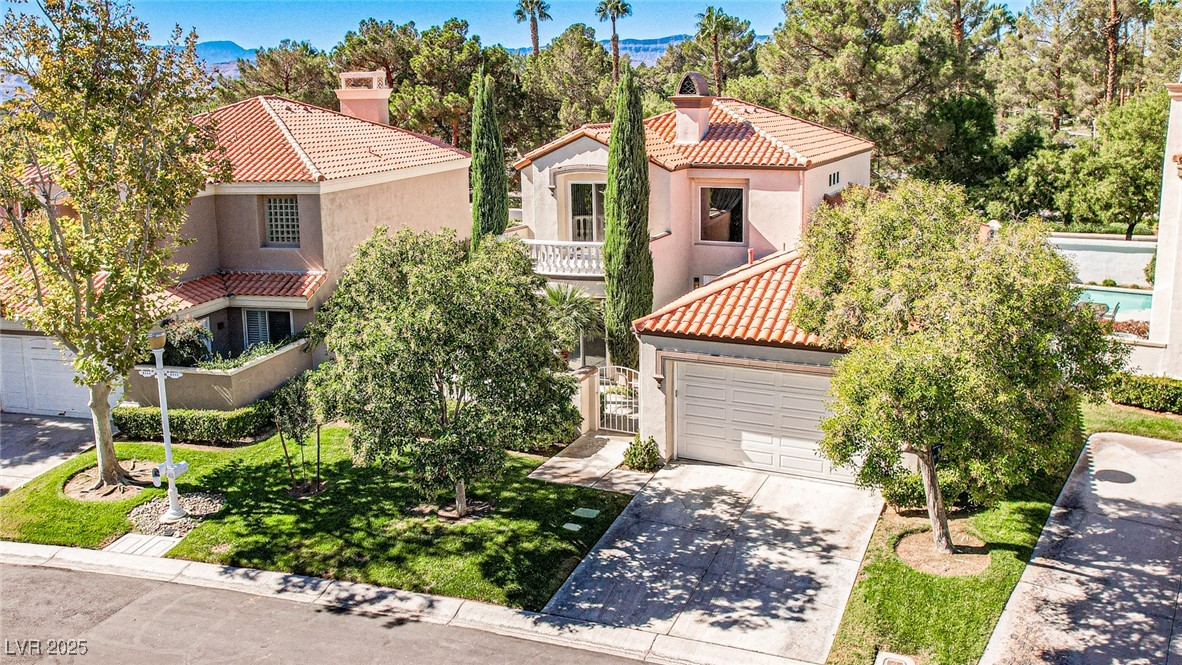 8240 Horseshoe Bend Lane