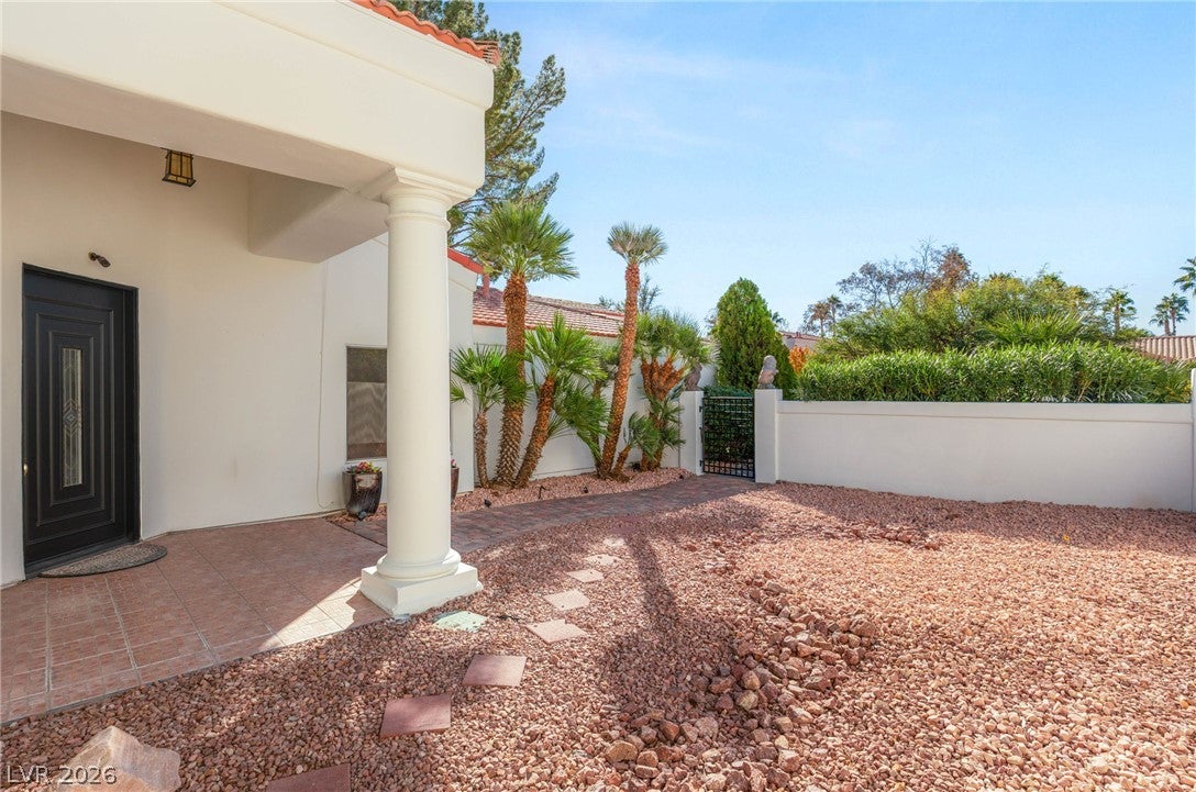 2104 Inverness Drive
