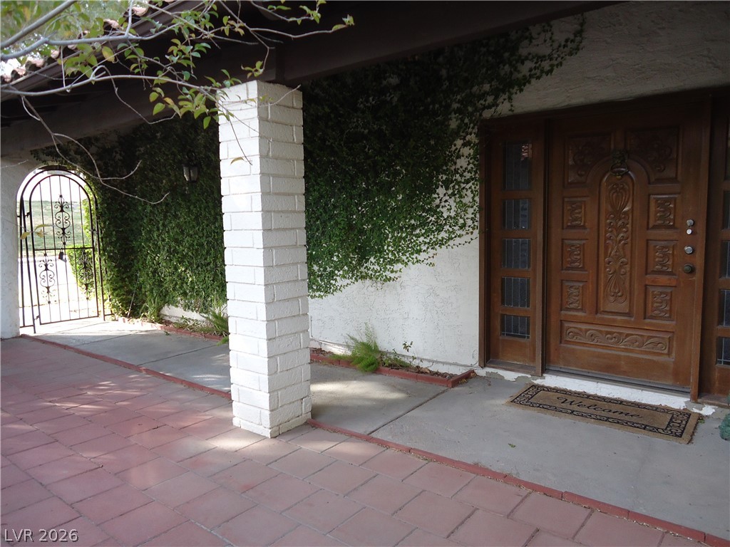 2313 CALLE DE NUEVO