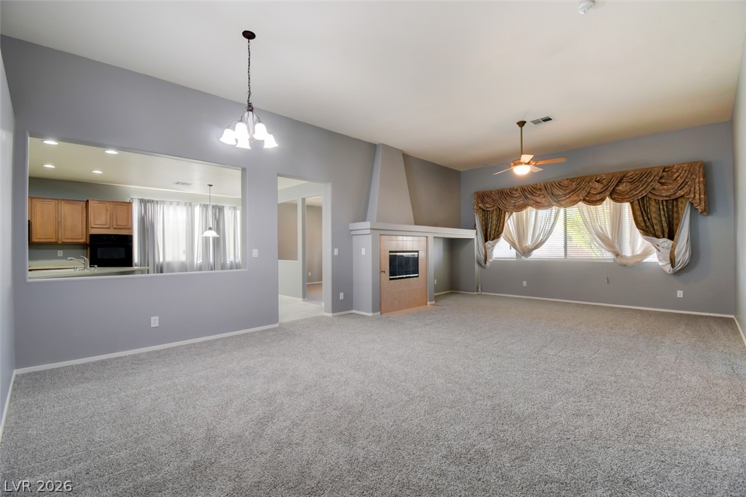5423 Basset Hound Avenue
