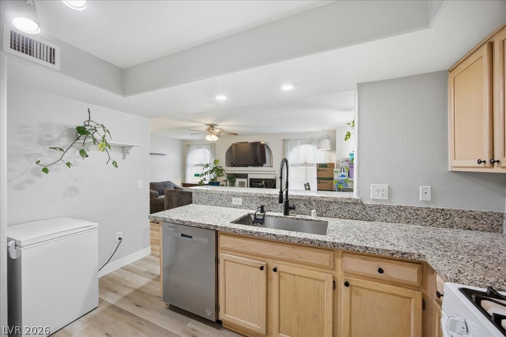 7950 W Flamingo Road 1017