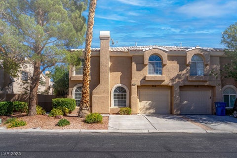 Townhouse For Sale - 9672 Gunsmith Drive<br/> Clark County, Las Vegas, NV 89123