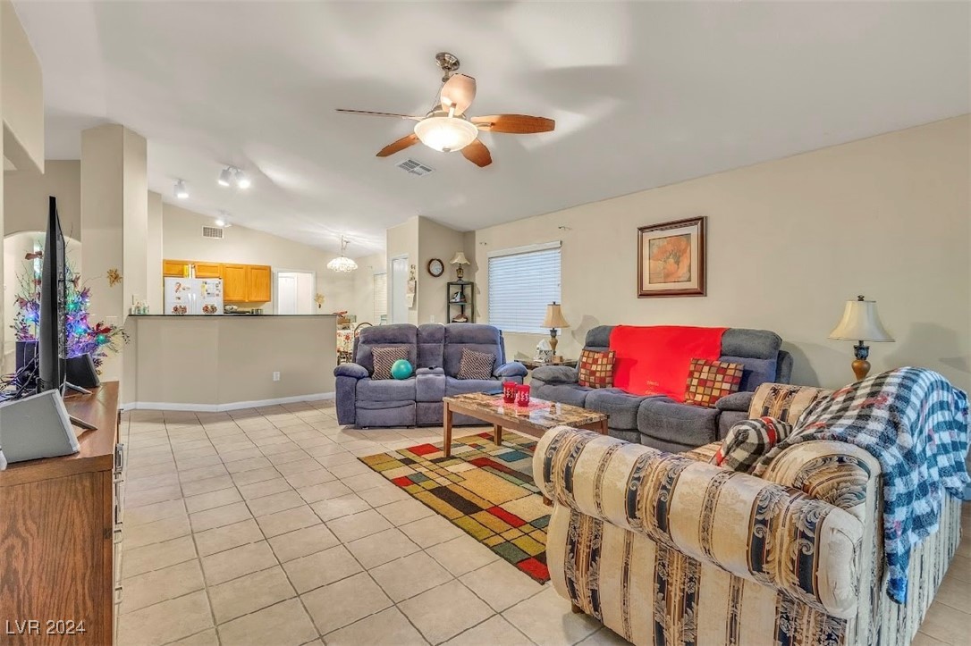 Las Vegas, Nevada 89122, United States, 3 Bedrooms Bedrooms, ,2 BathroomsBathrooms,Residential,Pending,29661