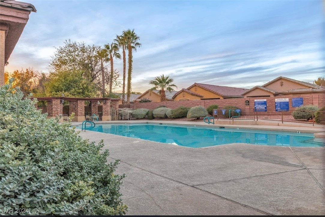 Las Vegas, Nevada 89122, United States, 3 Bedrooms Bedrooms, ,2 BathroomsBathrooms,Residential,Pending,29661