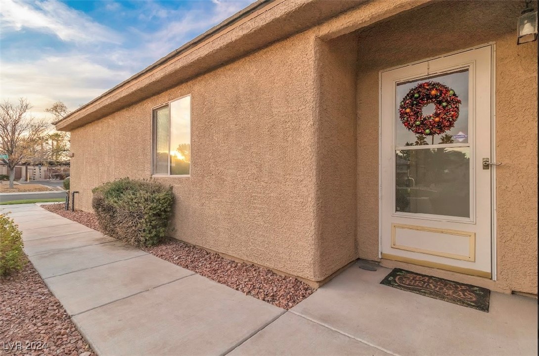 Las Vegas, Nevada 89122, United States, 3 Bedrooms Bedrooms, ,2 BathroomsBathrooms,Residential,Pending,29661
