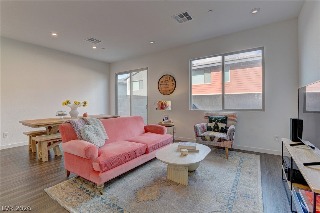 3212 Vittoria Avenue