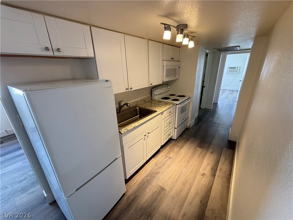 270 Tungsten Street A