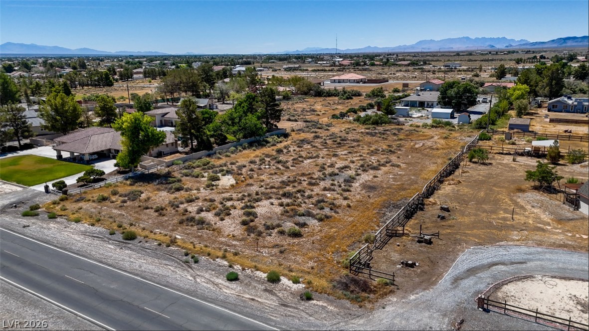 761 W Calvada Boulevard