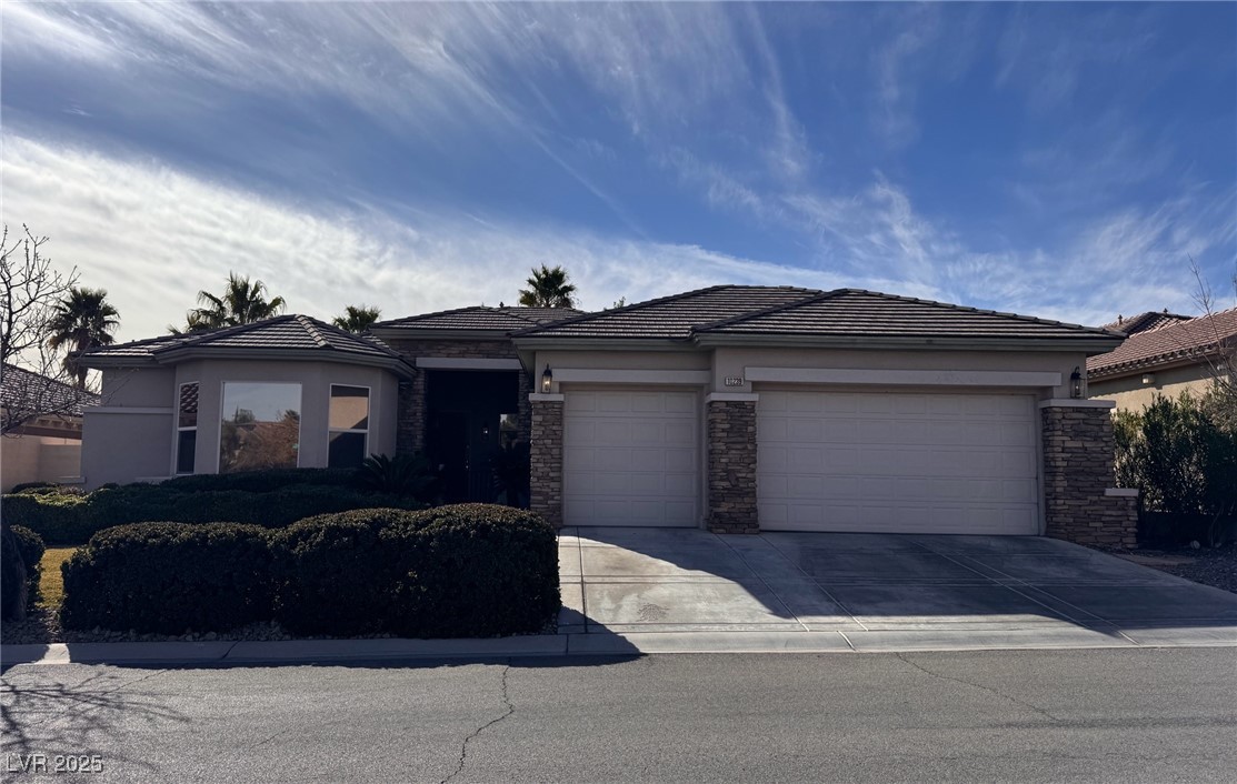 Las Vegas, Nevada 89135, United States, 3 Bedrooms Bedrooms, ,3 BathroomsBathrooms,Residential,Pending,4262
