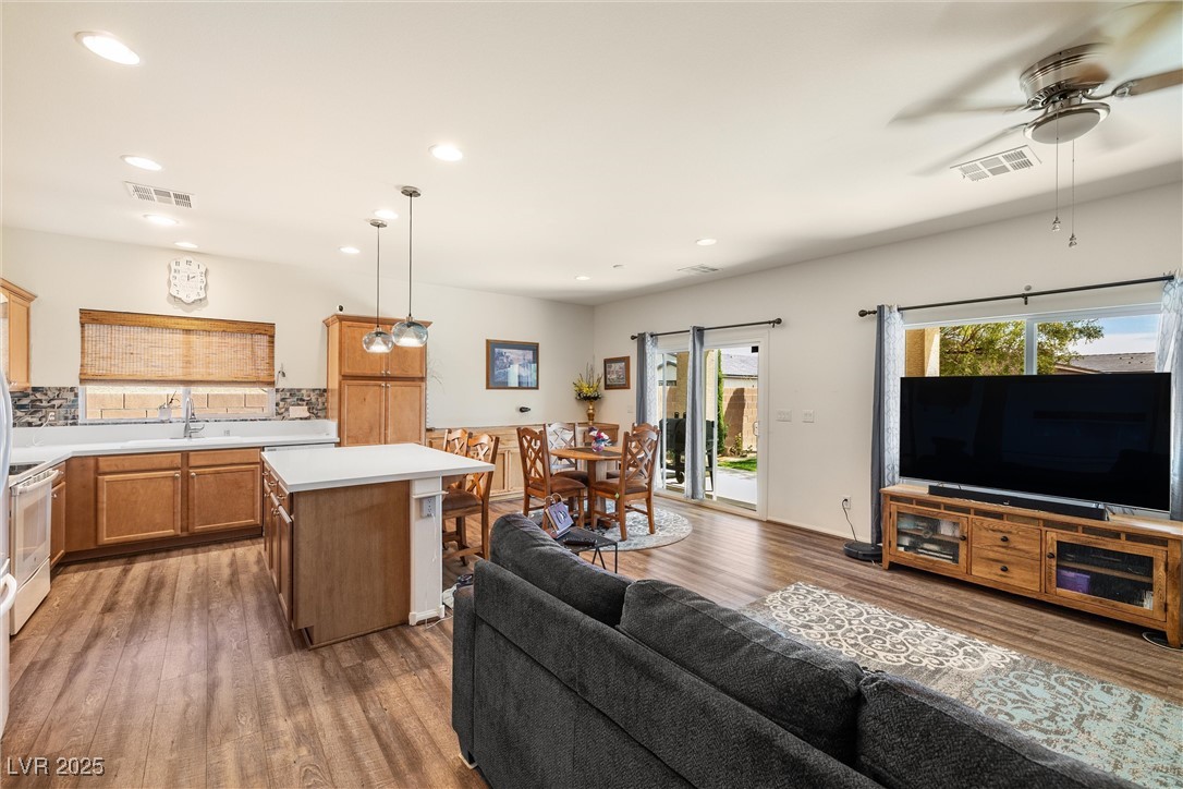 4429 S Glory Vine Lane, Pahrump, Nevada image 10