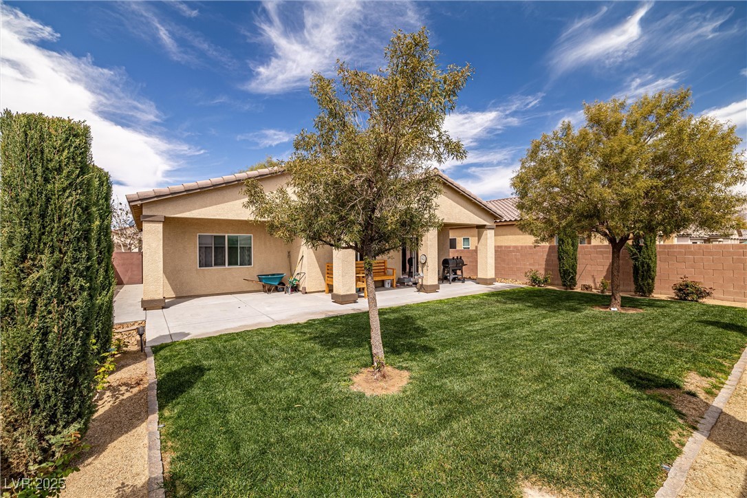 4429 S Glory Vine Lane, Pahrump, Nevada image 2