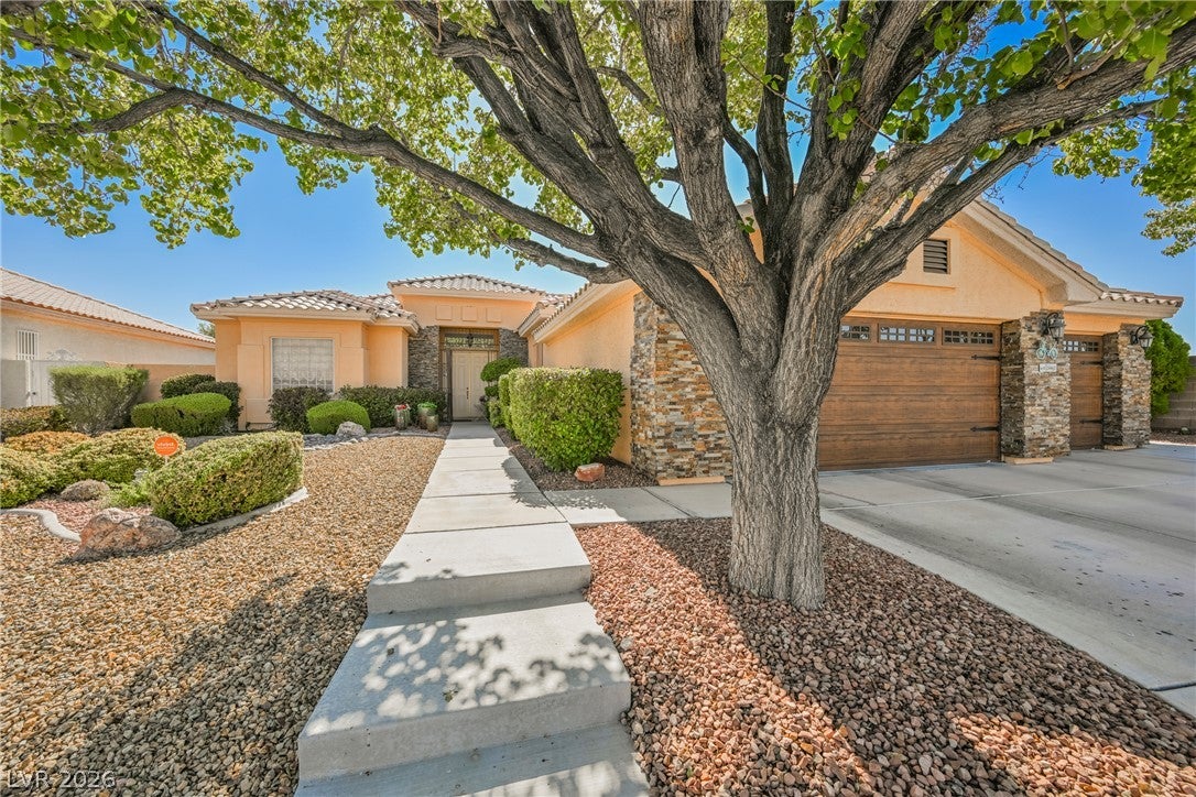 5494 Pine Ranch Street