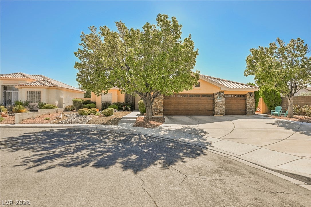 5494 Pine Ranch Street